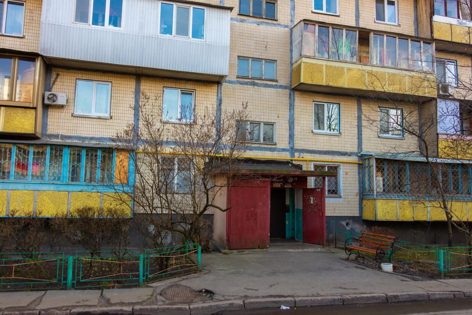 Property building, Facade/entrance, Neighbourhood