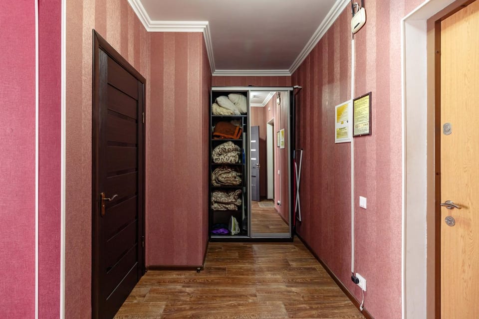 Guests, furniture, furniture, locker, locker, towels, wardrobe