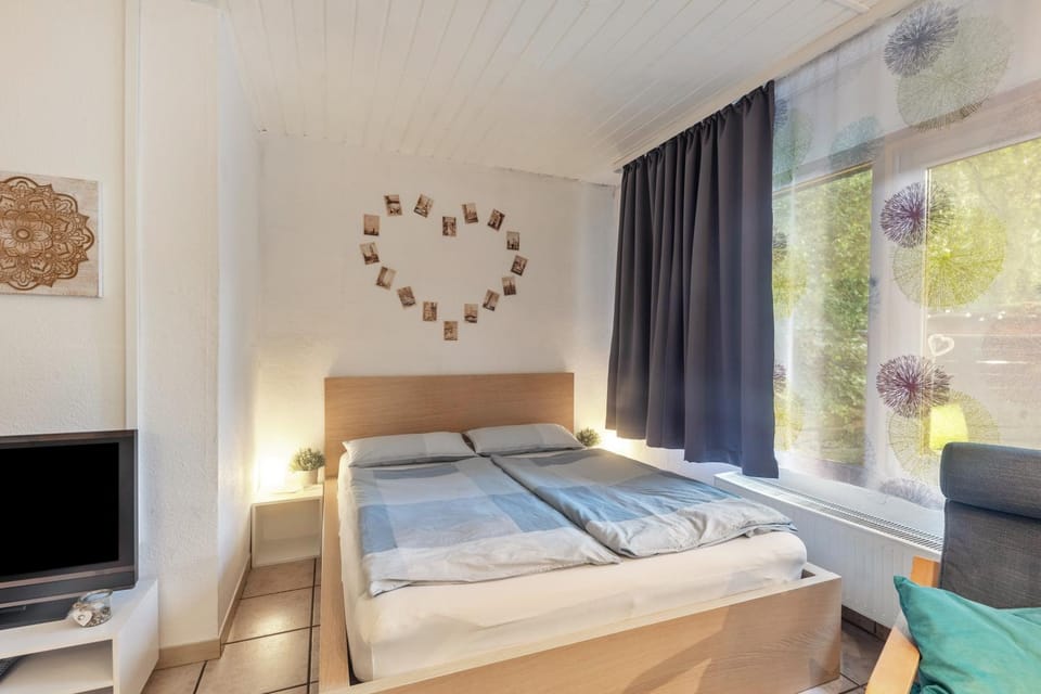 Living room, Bedroom