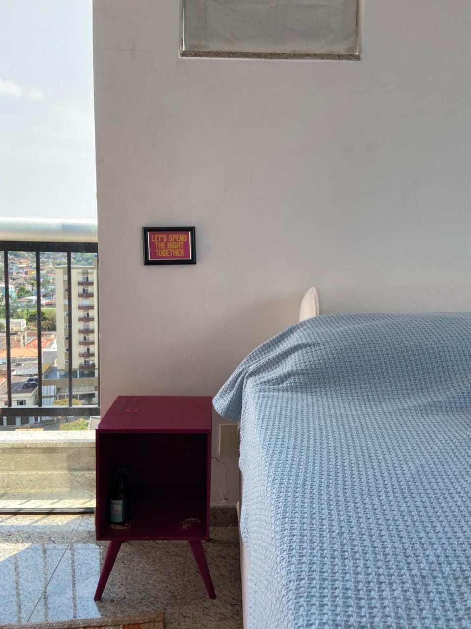 Bed, Bedroom, Mountain view