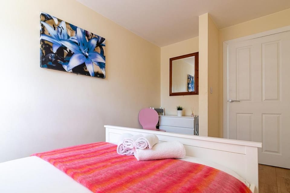 2 bedroom Large Town Centre Apartment FREE Parking Apartment in Loughborough