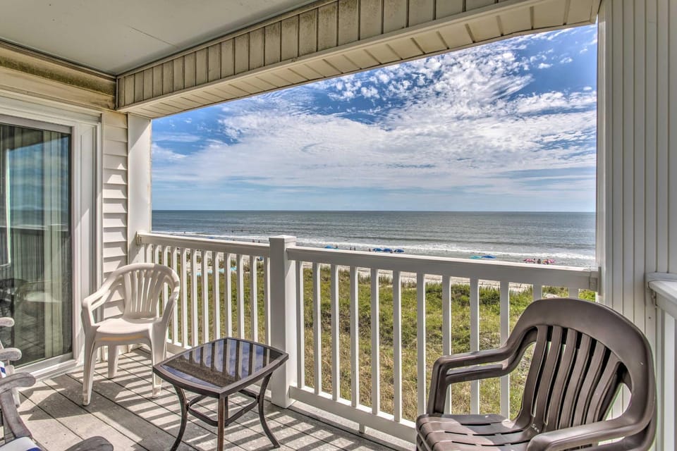 Beach & Boardwalk Access: North Myrtle Beach Condo House in North Myrtle Beach