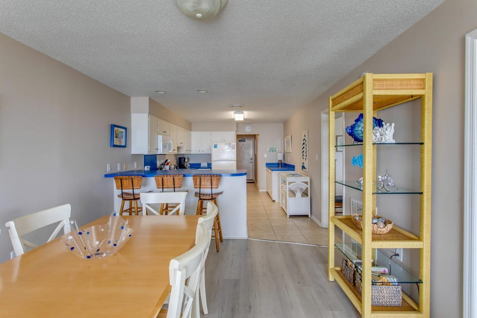 Oceanfront North Myrtle Beach Condo w/ Patio! House in North Myrtle Beach