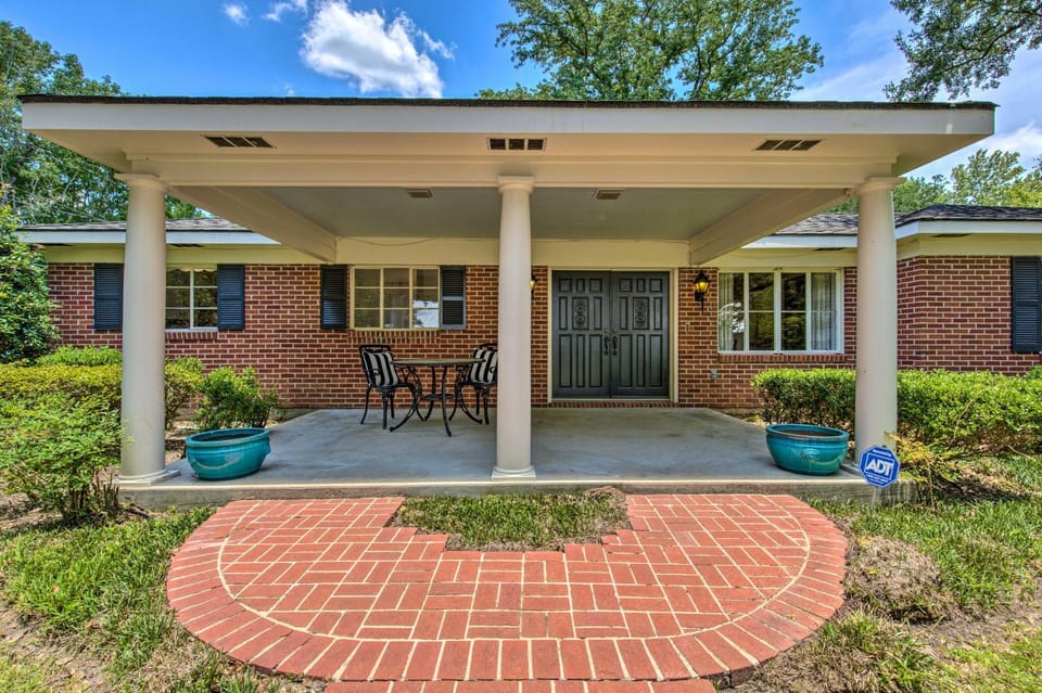 Ocean Springs Home - Walk to Beach and Downtown! House in Ocean Springs