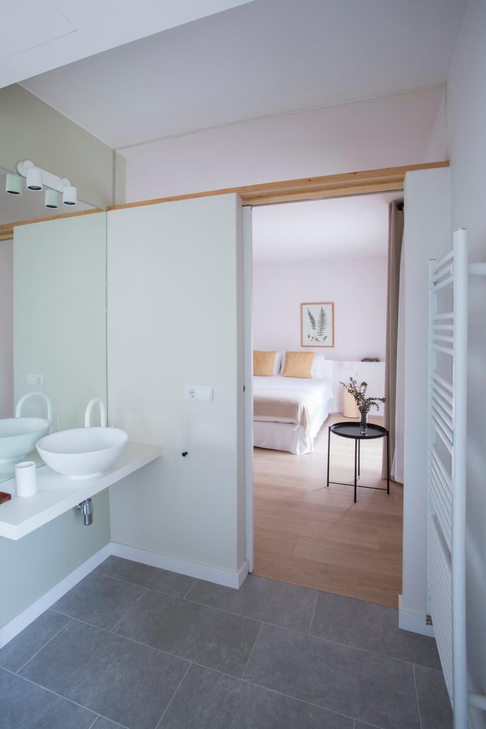 Bathroom, Photo of the whole room