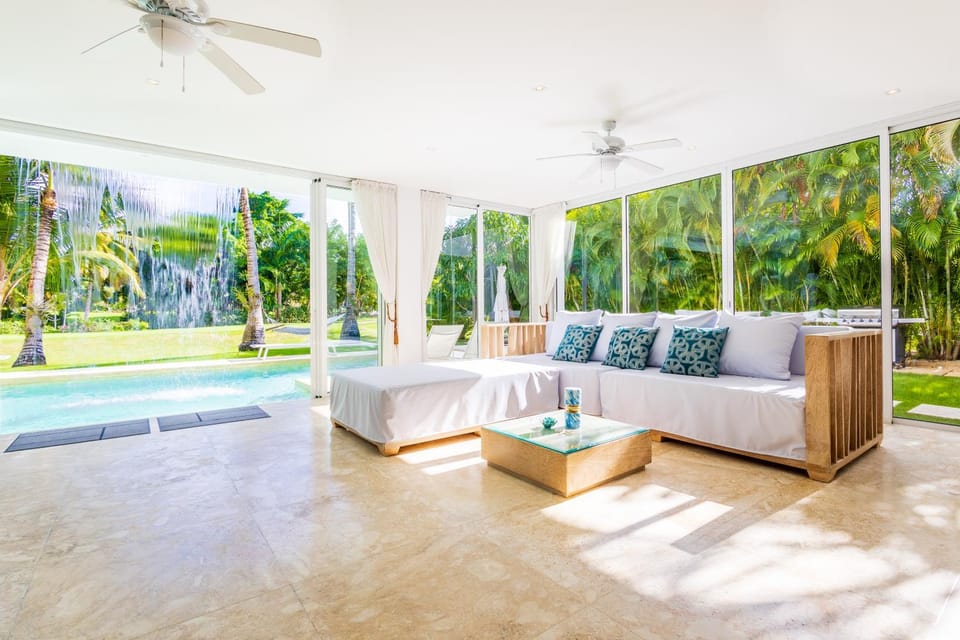 Garden, Living room, Pool view, Swimming pool