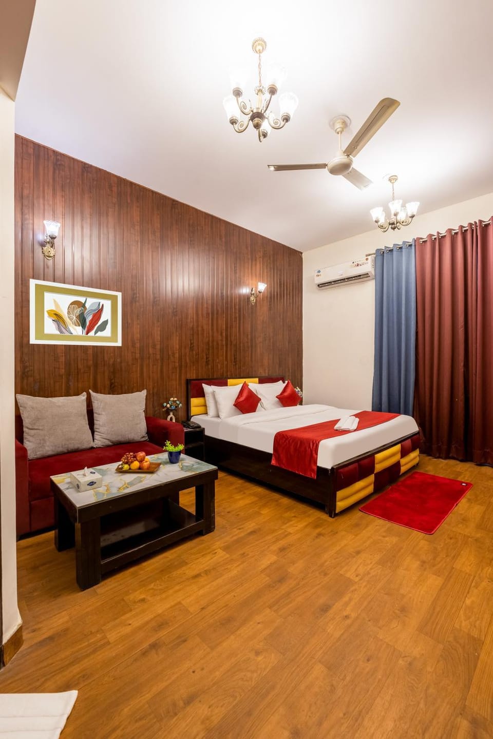 Nook Inn & Suites - 2 Min Walk From MG ROAD METRO Hotel in Gurugram