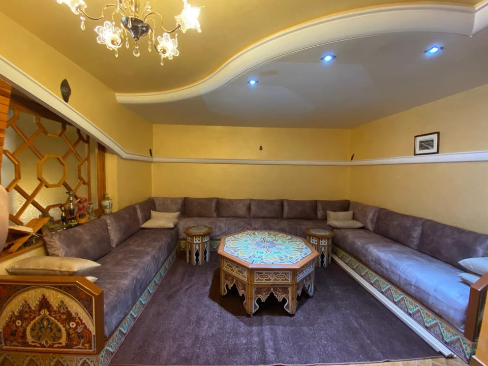 Très joli appartement au centre de IFRANE Apartment in Fez-Meknès