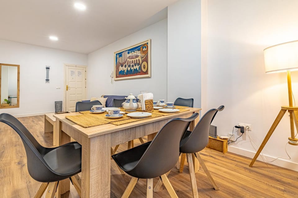 Dining area, Breakfast