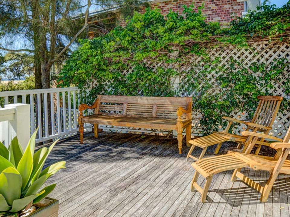 Calypsos Cottage at Hyams Beach House in Vincentia