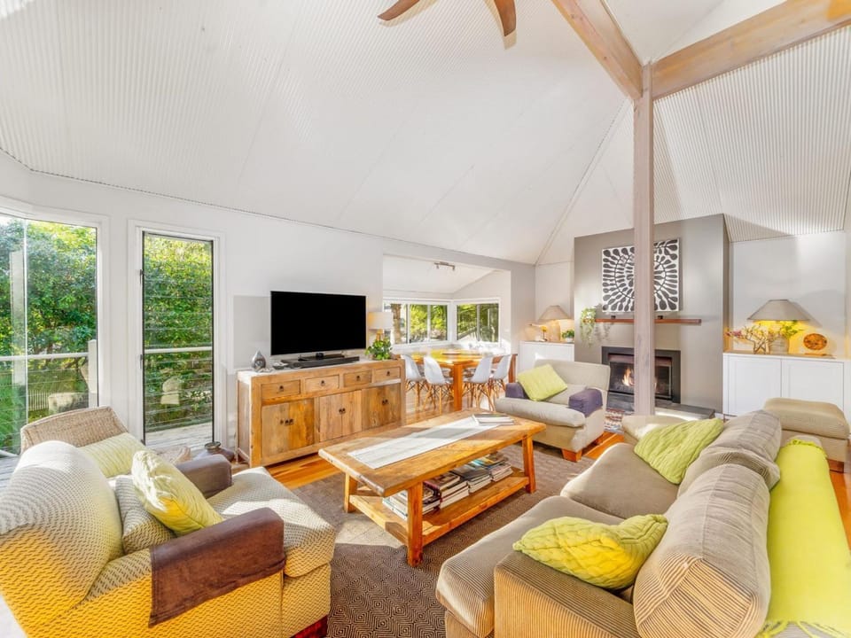 Iluka at Hyams Beach House in Vincentia