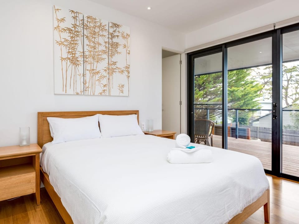 Kickenbach at Hyams Beach House in Vincentia