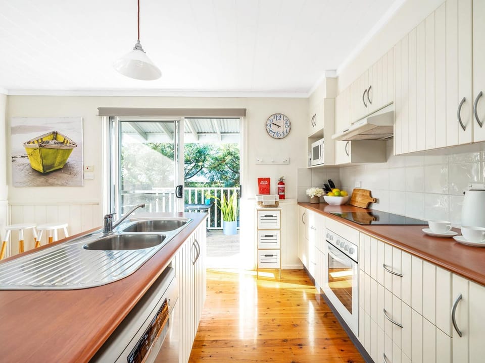Mermaid Cottage at Hyams Beach House in Vincentia