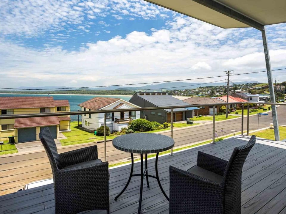 Peninsula 180 Gerroa House in Gerroa
