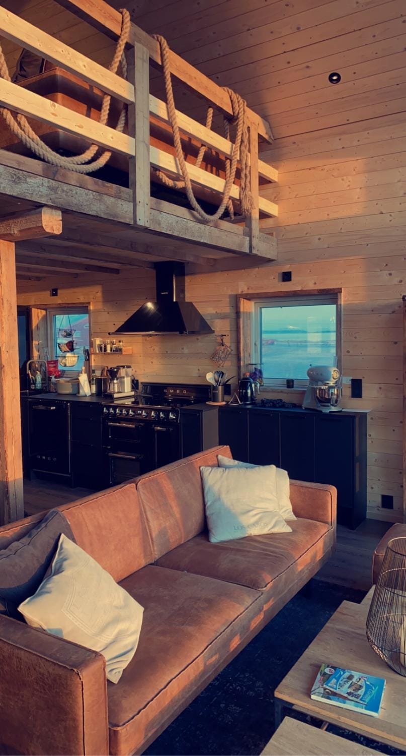 Living room, kitchen