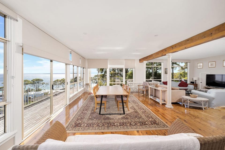 Sea Point at Hyams Beach House in Vincentia