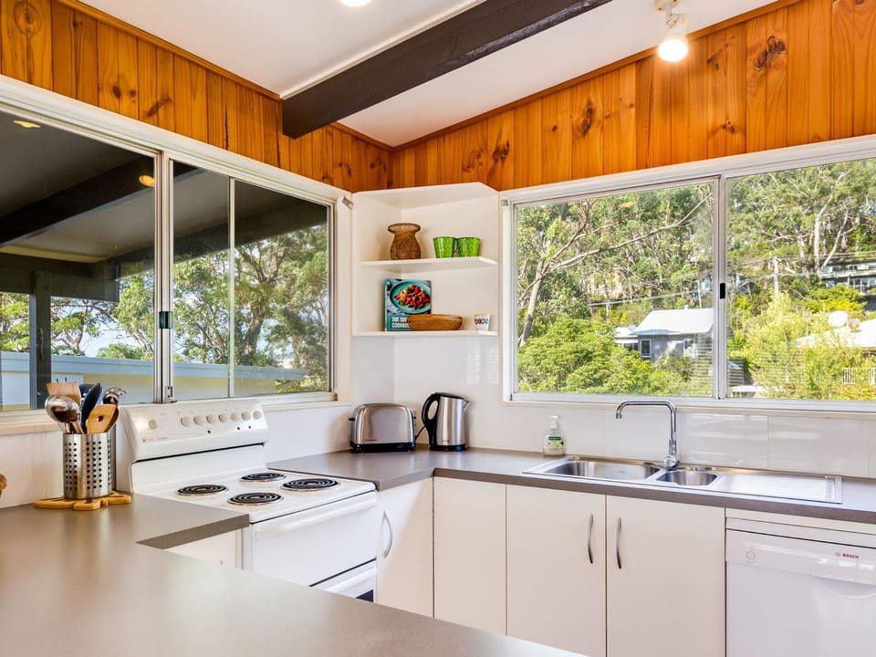 Shanti at Hyams Beach House in Vincentia