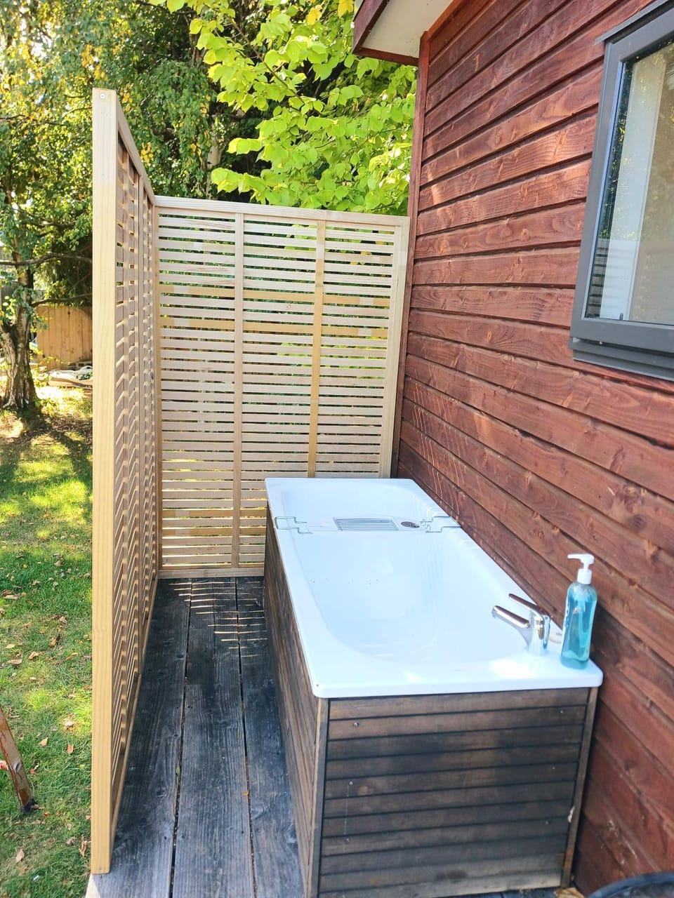 Open Air Bath, Bath