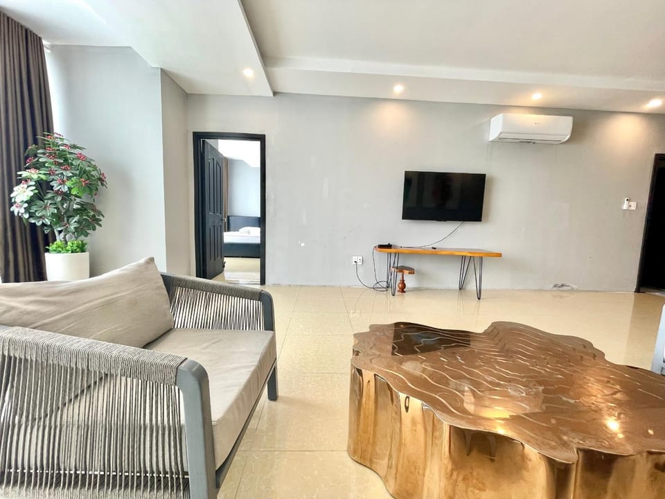 Communal lounge/ TV room, TV and multimedia, Living room, Seating area