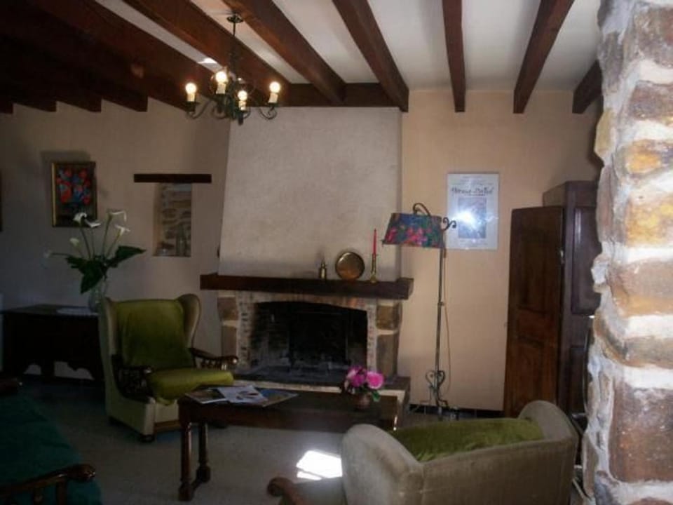 Gîte charmant avec cheminée, jardin privé et 3 chambres dans un ancien corps de ferme - FR-1-410-128 House in Pays de la Loire