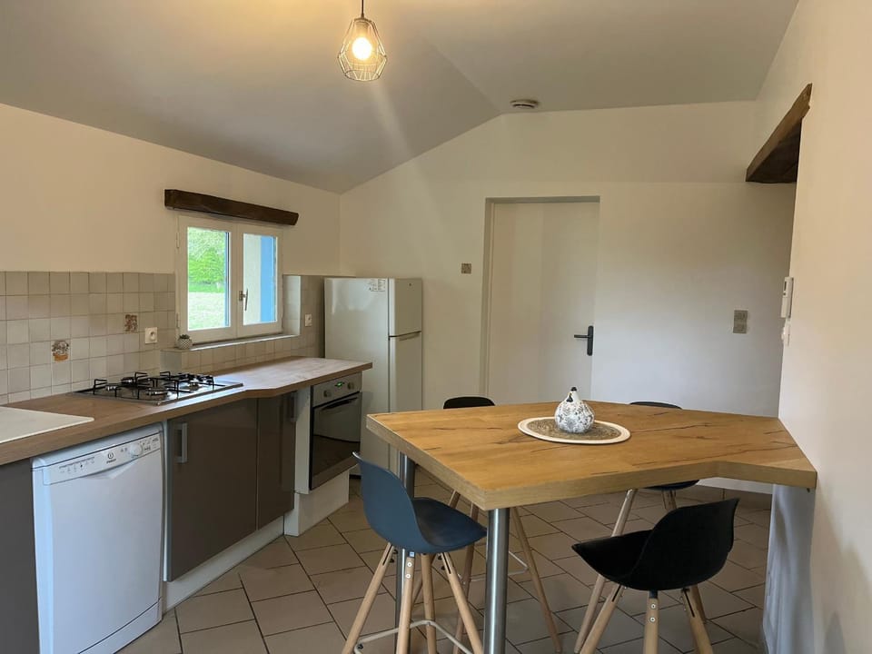 Gîte en pleine campagne près du Mans - FR-1-410-138 House in Centre-Val de Loire