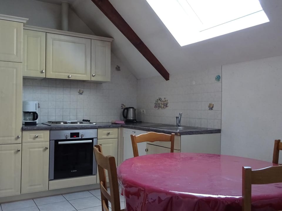 Gîte familial avec jardin et vélos, proche Le Mans - FR-1-410-146 House in Pays de la Loire