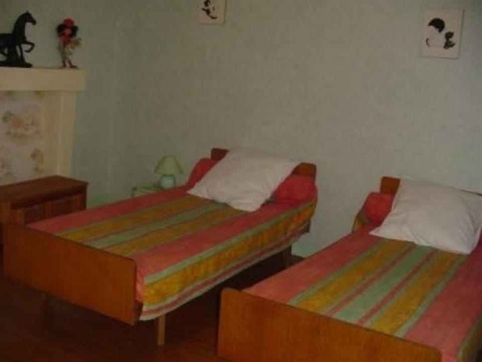 Maison troglodytique avec WiFi, barbecue et cheminée - FR-1-410-156 House in Centre-Val de Loire