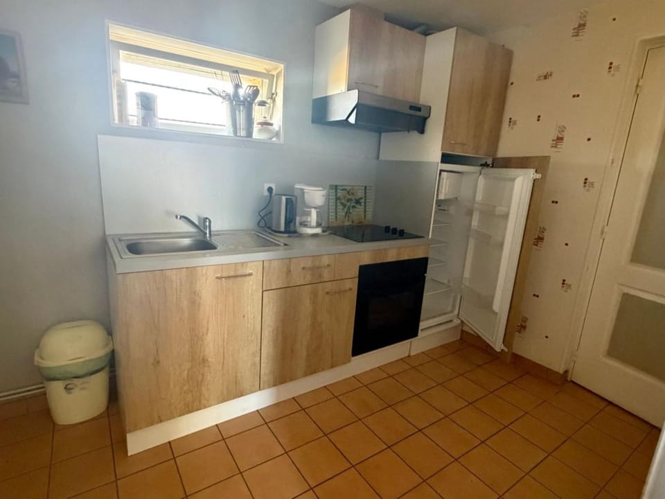 Maison de campagne au calme, jardin, cheminée, proche village et loisirs - FR-1-410-170 House in Pays de la Loire