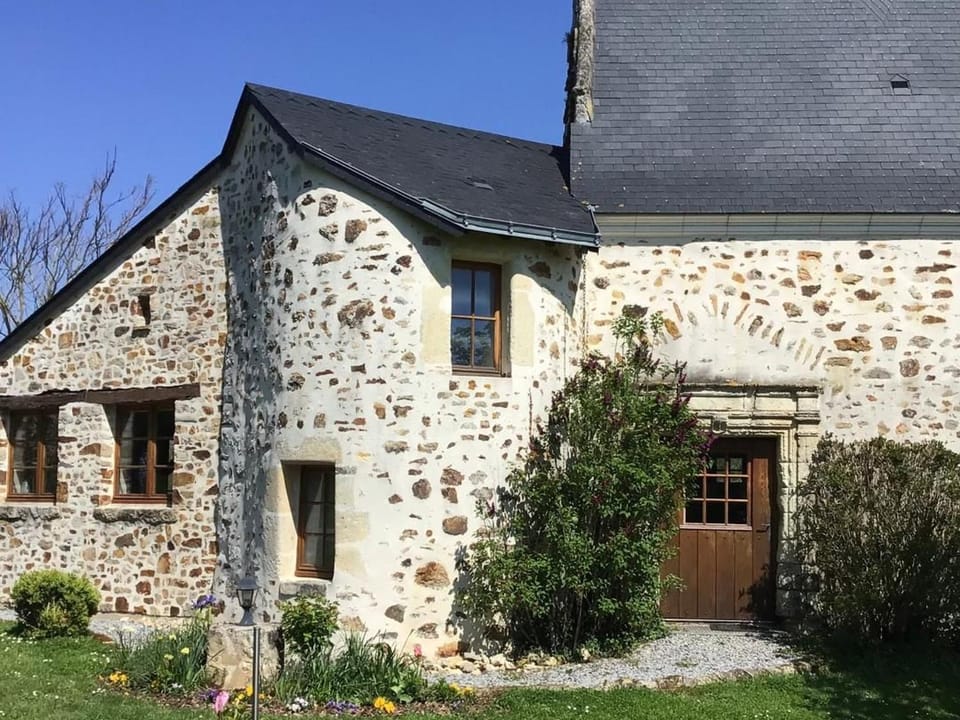 Gîte de charme rénové avec jardin, vélos et activités près de la Sarthe - FR-1-410-191 House in Pays de la Loire