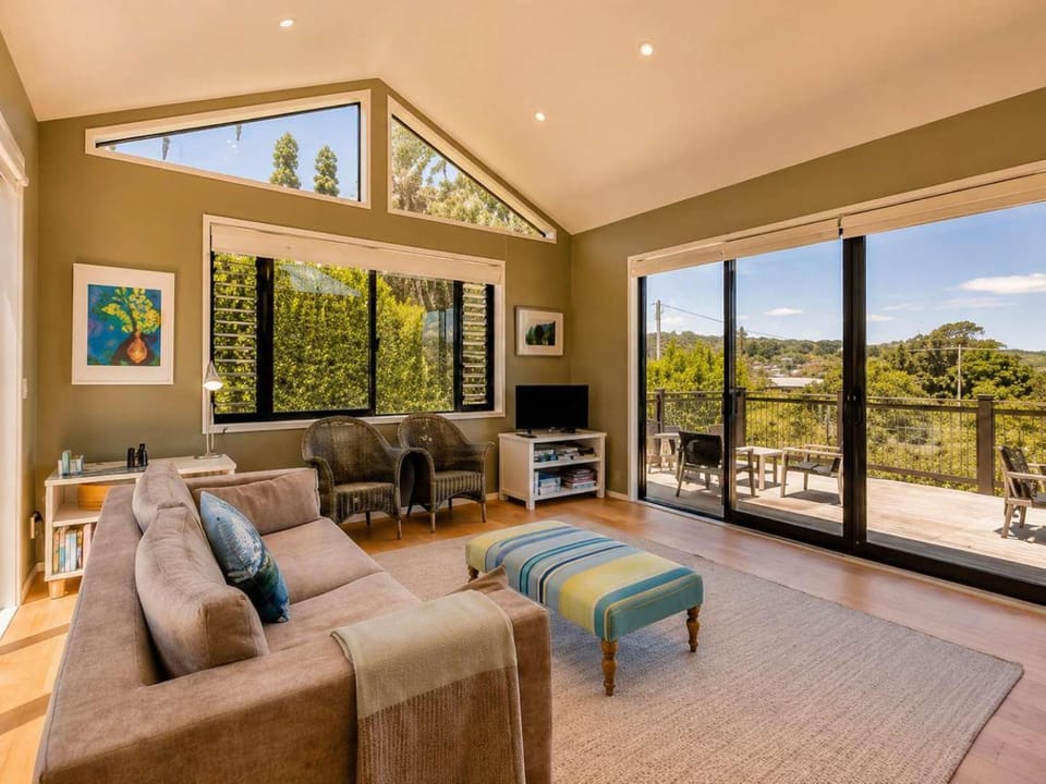 Art Lovers Retreat - Stay Waiheke House in Auckland Region