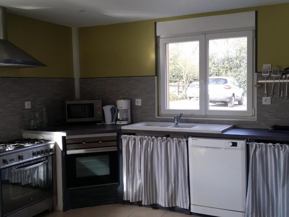 Gîte de charme Alpes Mancelles: confort, nature, activités plein air, 50% remise canoë-kayak - FR-1-410-224 House in Pays de la Loire