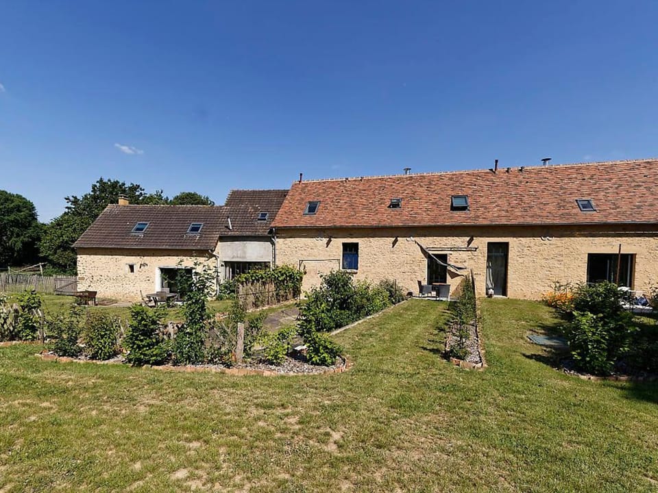 Gîte charmant proche du Mans : nature, objets atypiques et ambiance familiale - FR-1-410-249 House in Pays de la Loire