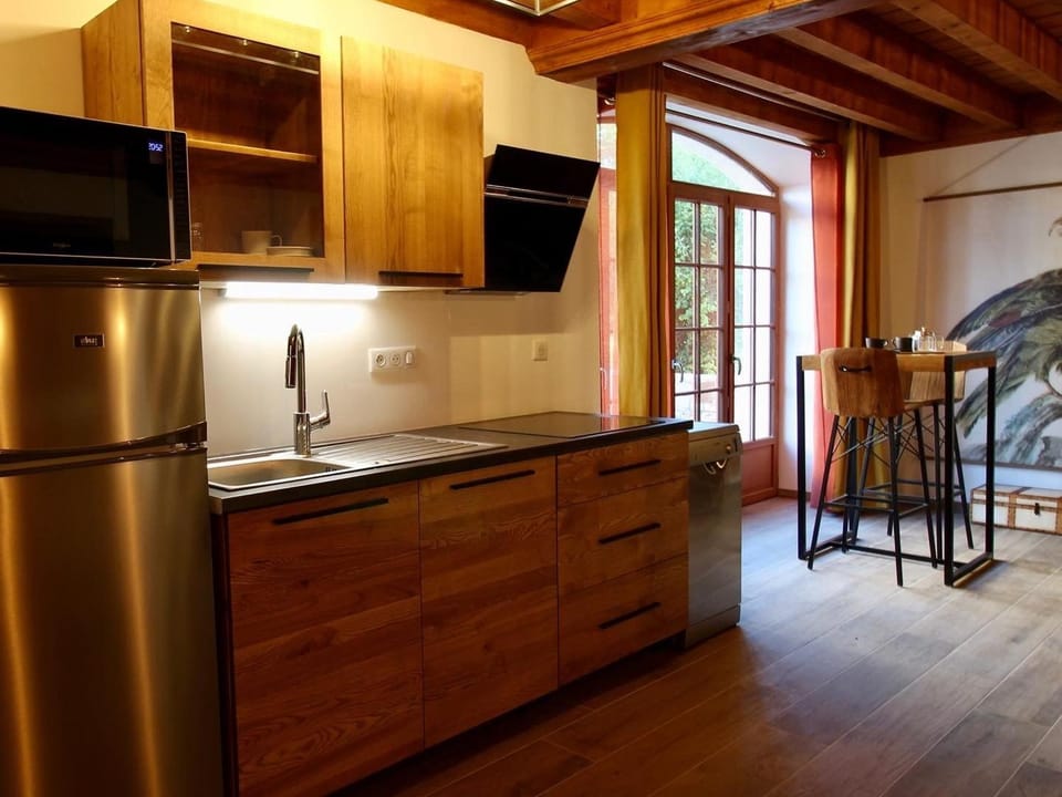 Charmant gîte près du Mans : calme, confort, commerces à proximité, idéal pour 2 pers. - FR-1-410-273 House in Pays de la Loire