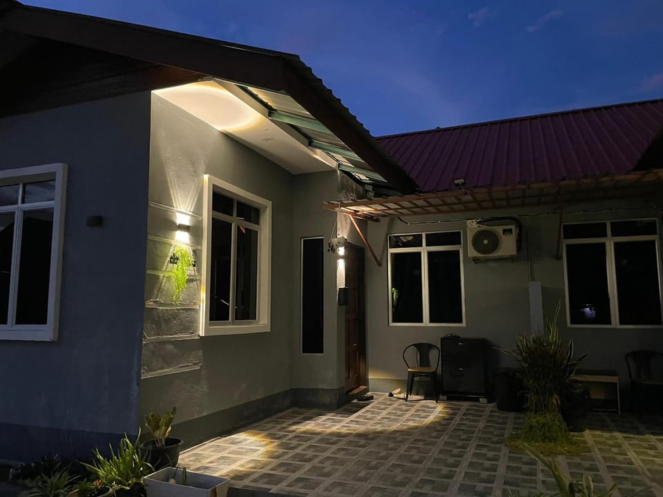 Laman Hanaz - Homestay Aufa House in Kedah