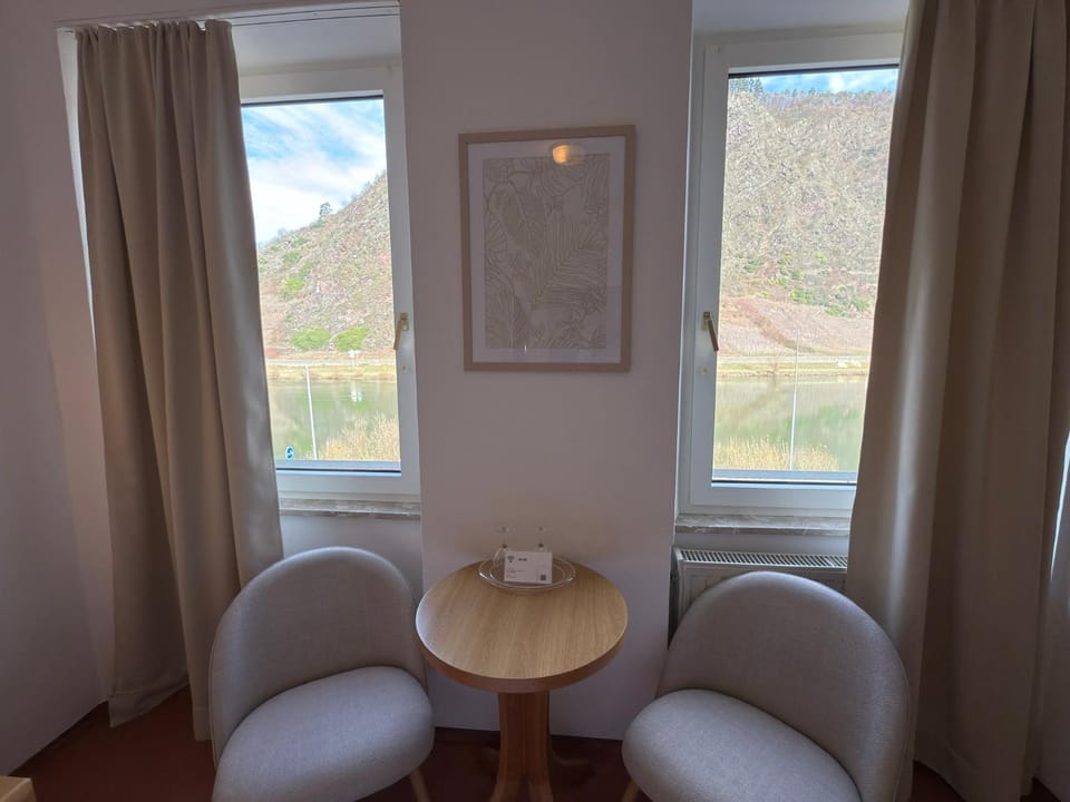 Seating area, Lake view