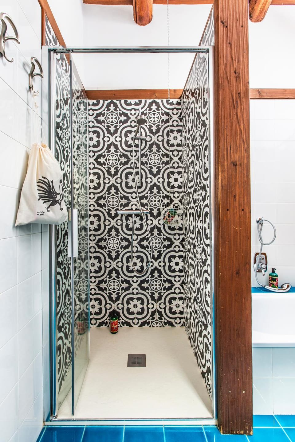 Shower, Bathroom, towels