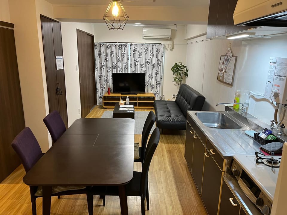 Kitchen or kitchenette, Living room, Dining area