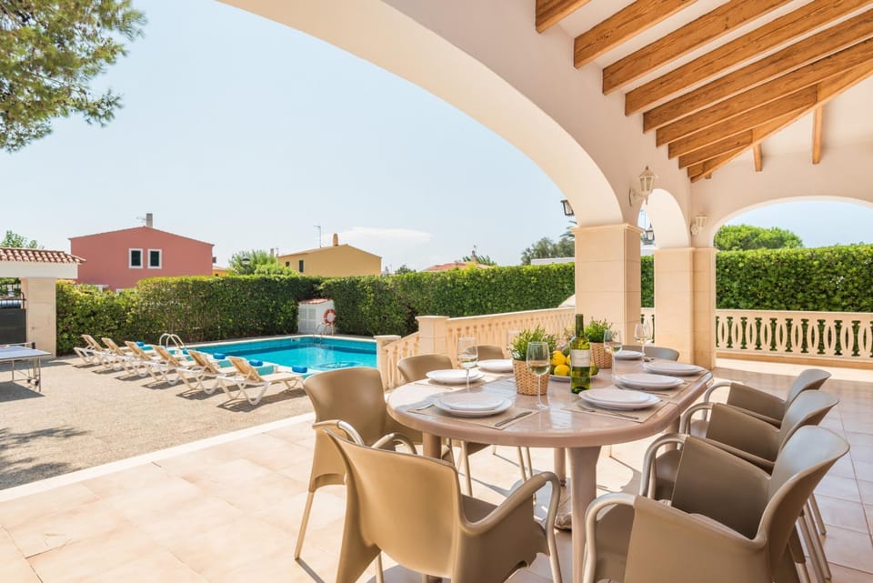 Patio, View (from property/room), Balcony/Terrace, Dining area, Pool view