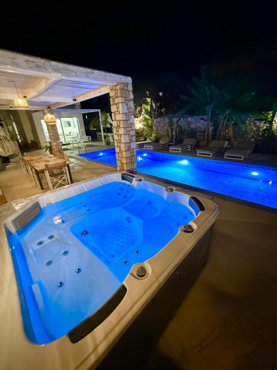 Night, Hot Tub, Hot Tub, Pool view, Swimming pool, sunbed