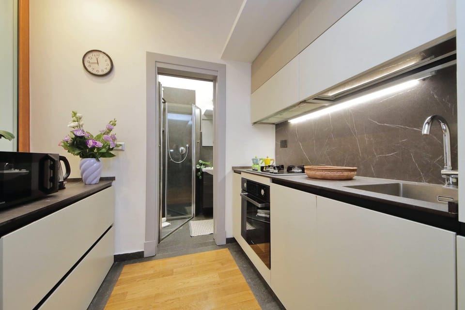 Kitchen or kitchenette, oven, stove
