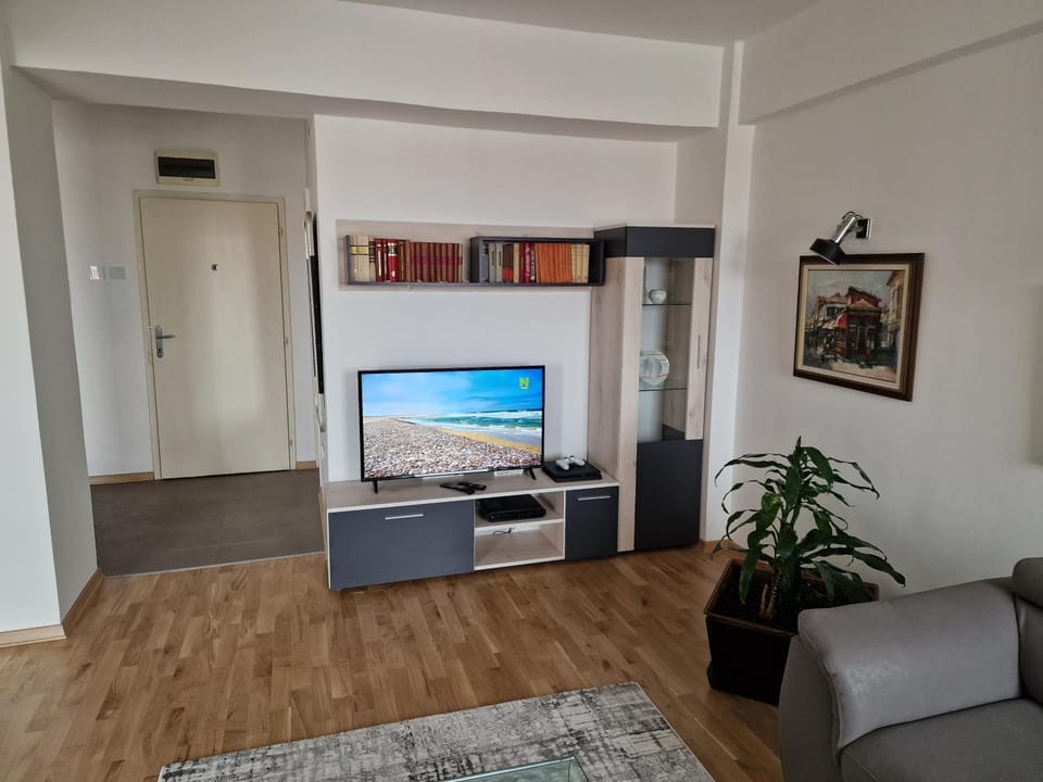 Fabulous family apartment, Beverly Hills Mall area Apartment in Skopje