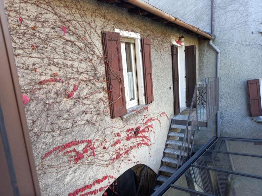 The Ivy House in the Castle Apartment in Menaggio