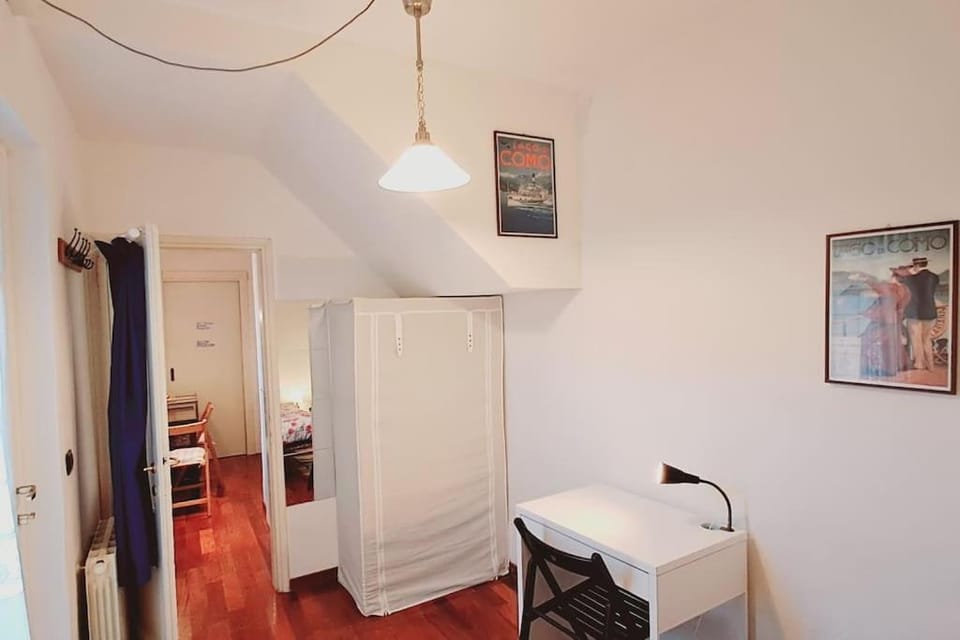 The Ivy House in the Castle Apartment in Menaggio