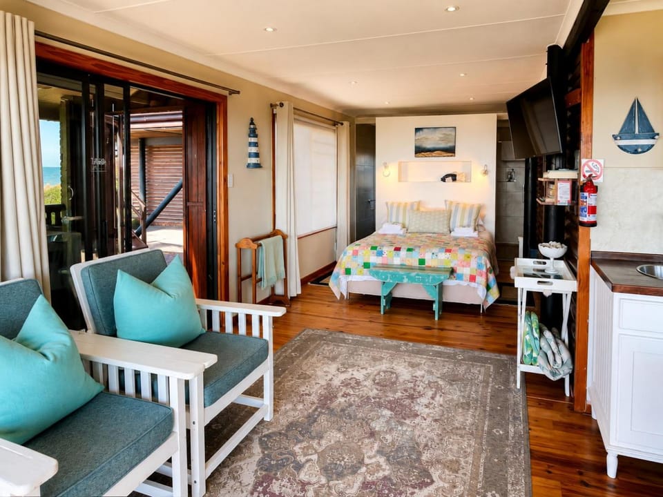 Bed, TV and multimedia, Living room, Sea view