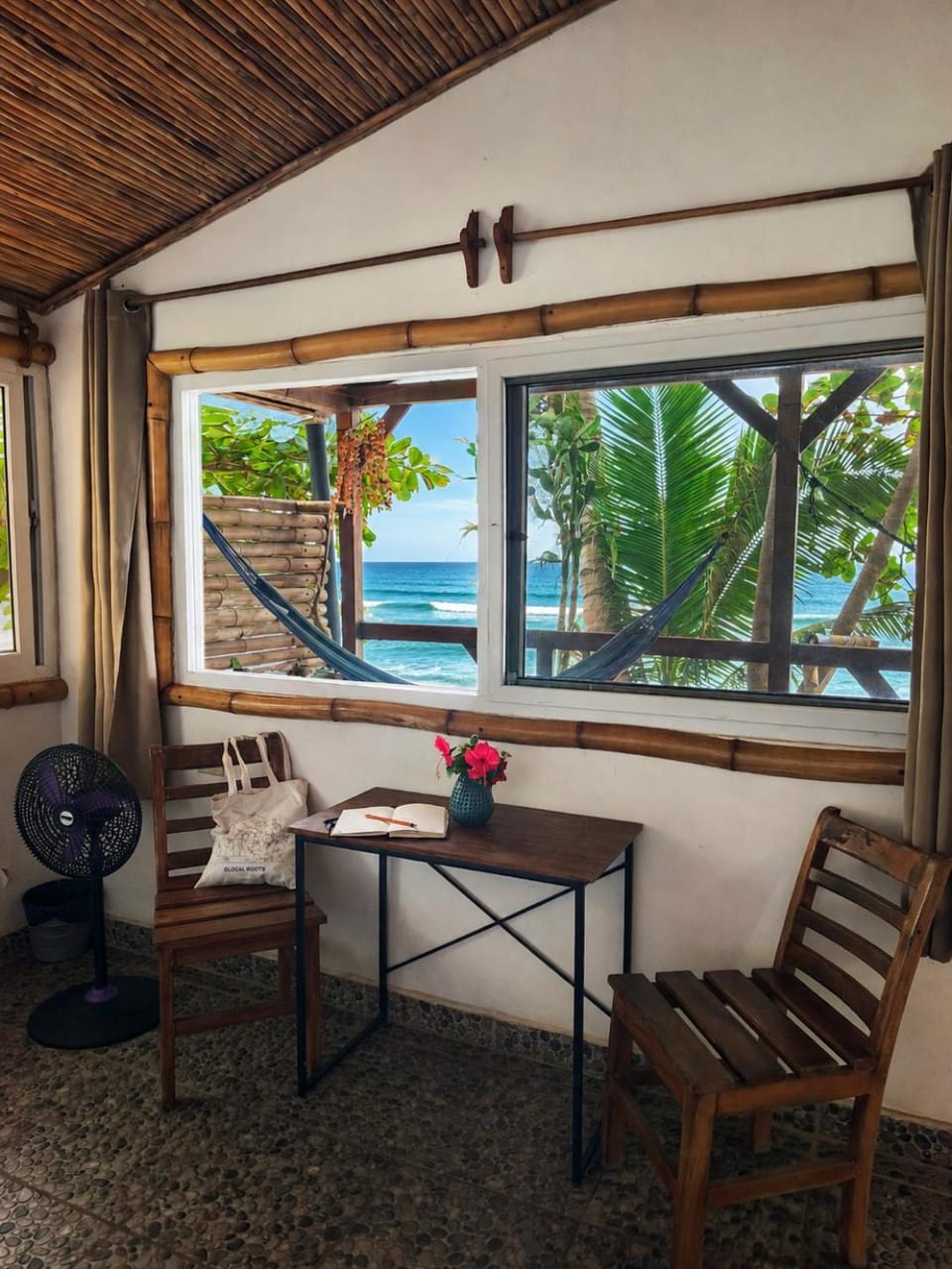 Natural landscape, View (from property/room), Balcony/Terrace, Seating area, Sea view