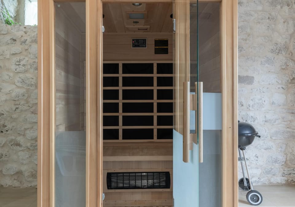 Sauna, On site