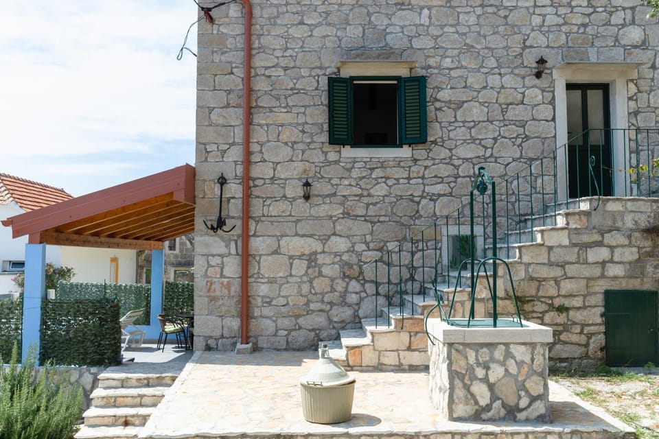 Patio, Facade/entrance, On site
