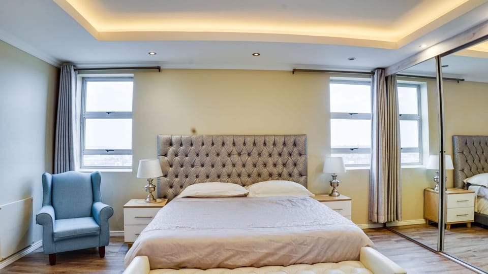 1804 Franklin 3-Bed Penthouse with Rooftop Jacuzzi Apartment in Johannesburg