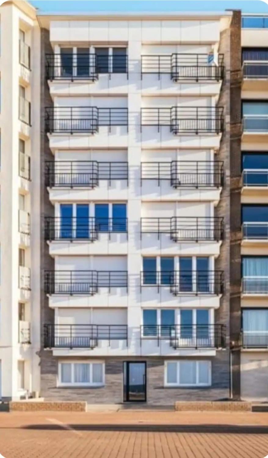 Modern appartement met uniek zeezicht Apartment in Koksijde