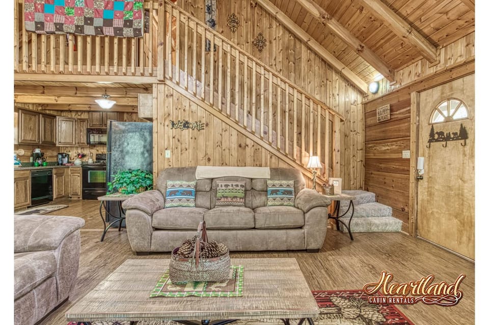 Cozy Den Chalet in Sevier County